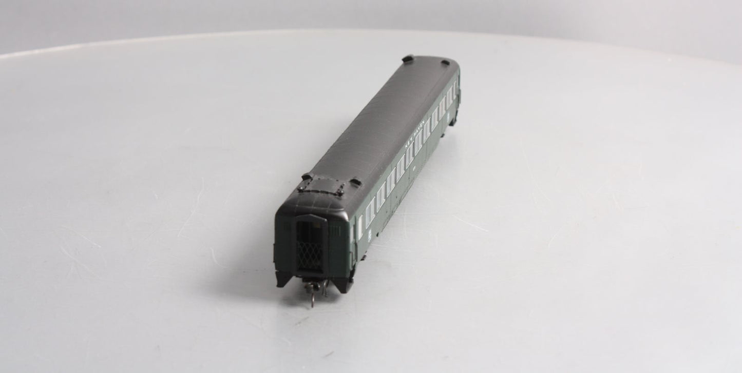 Rapido Trains 109101 HO Scale New Haven 10-Window Smoker Coach #8518