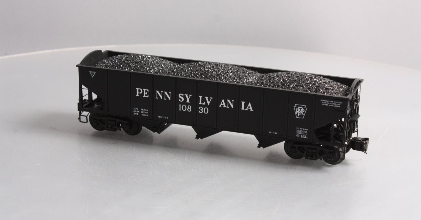 MTH 20-97843 O Pennsylvania 70-ton 3-Bay Hopper Car #10830