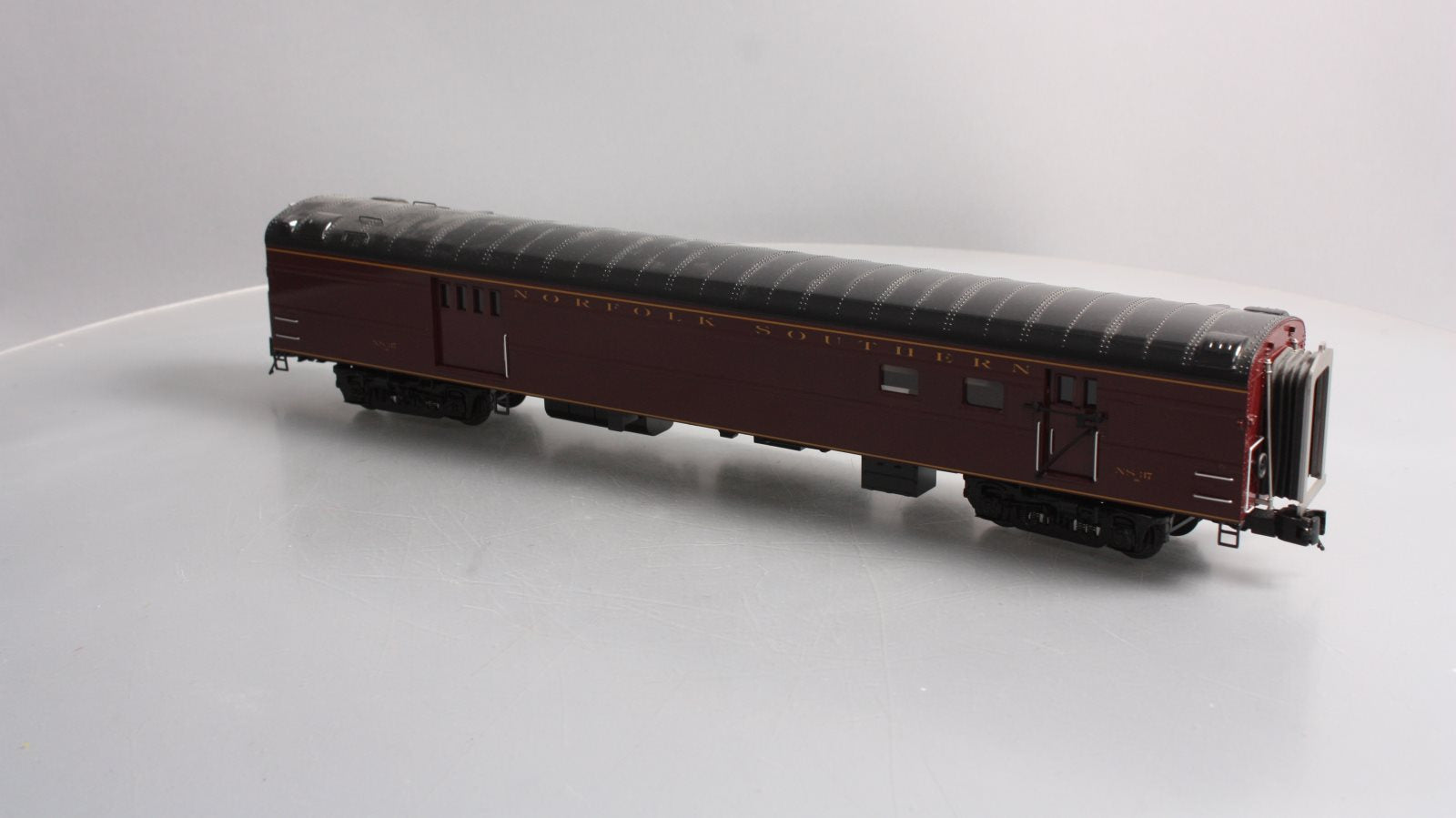 MTH 20-68265 O Norfolk Southern 70' ABS RPO Passenger Car (Smooth)