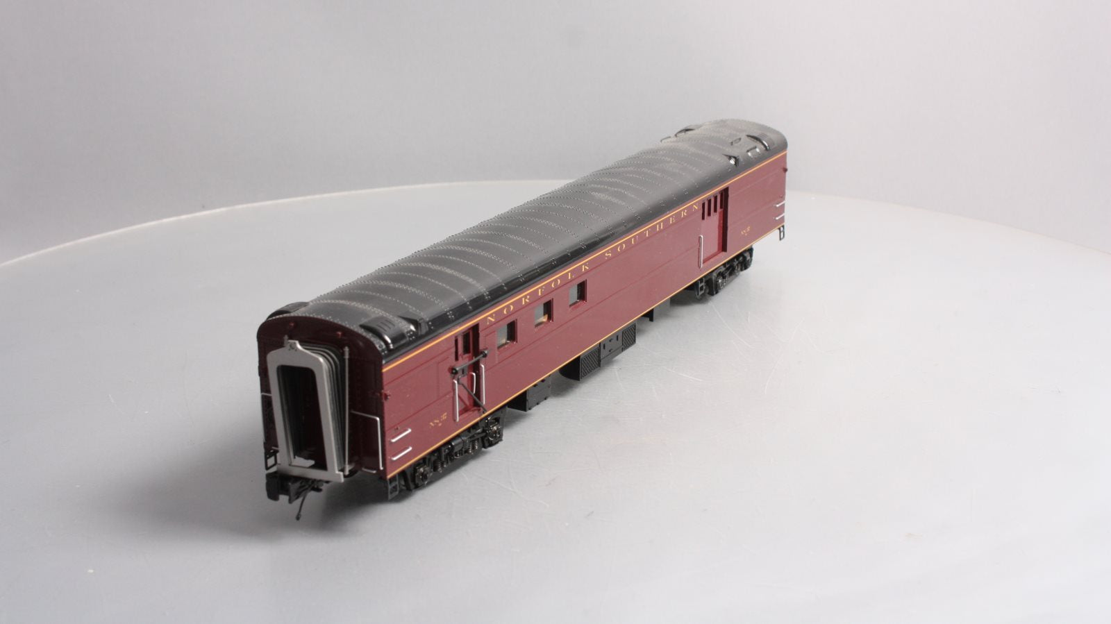 MTH 20-68265 O Norfolk Southern 70' ABS RPO Passenger Car (Smooth)