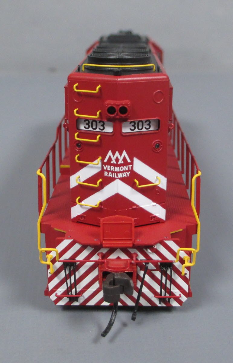 Atlas 10000972 HO Scale Vermont Railway GP40-2 Ph2 Diesel Engine #303