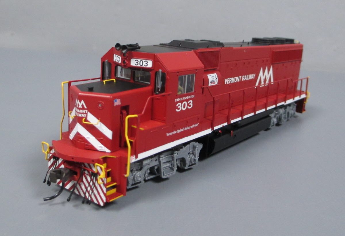 Atlas 10000972 HO Scale Vermont Railway GP40-2 Ph2 Diesel Engine #303