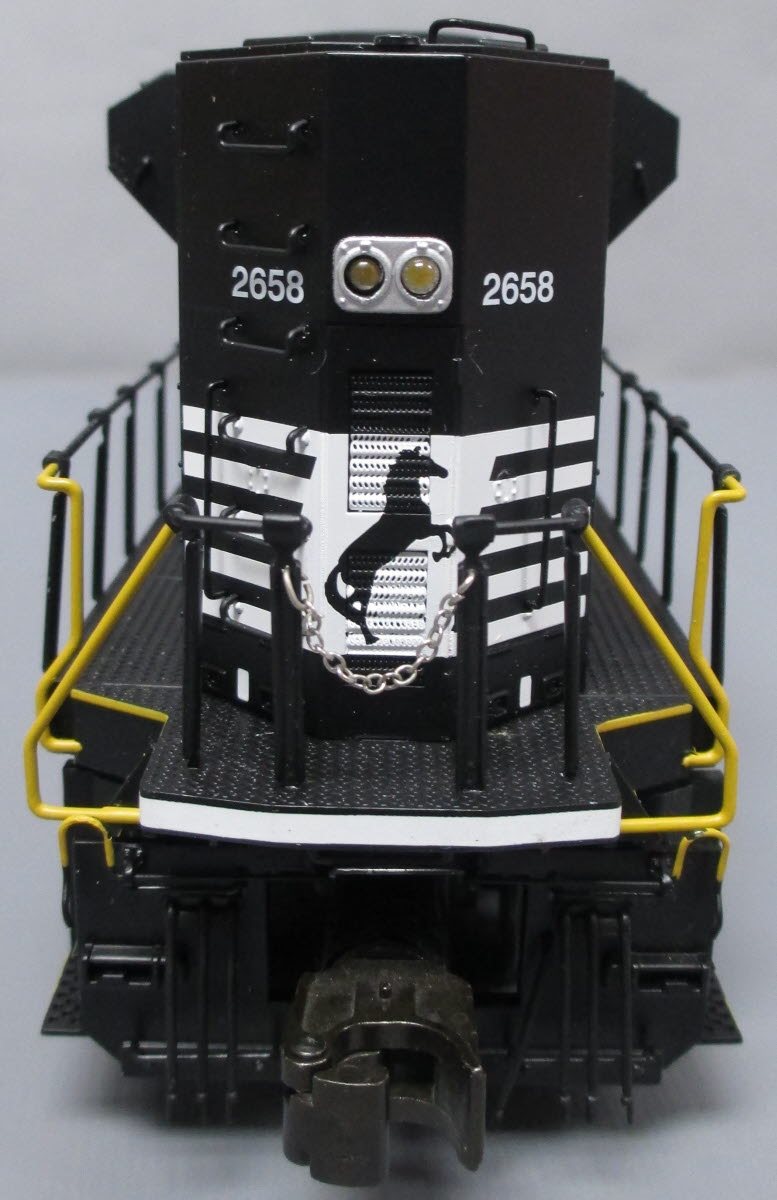 Lionel 6-34612 O Gauge Norfolk Southern Legacy SD70 M-2 Diesel Locomotive #2658
