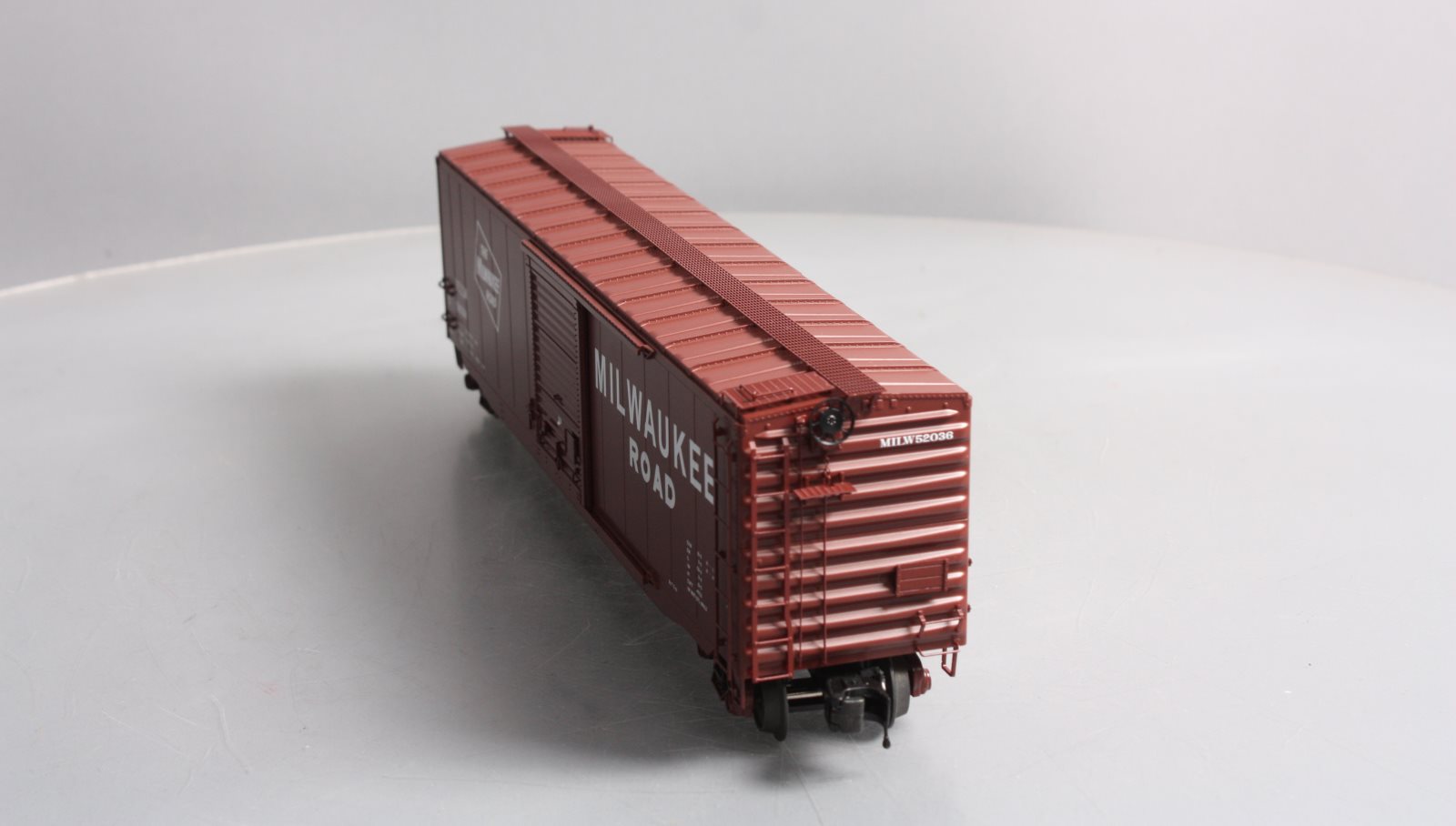 MTH 20-93560 O Gauge Milwaukee Rd. 50' Ps-1 Boxcar #52036 w/Youngstown Door