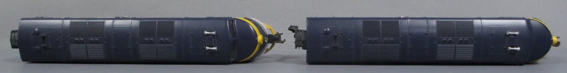 MTH 30-2285-0 C&O EMD E-3 AA Diesel Engine Set w/Loco-Sound #1420/1421