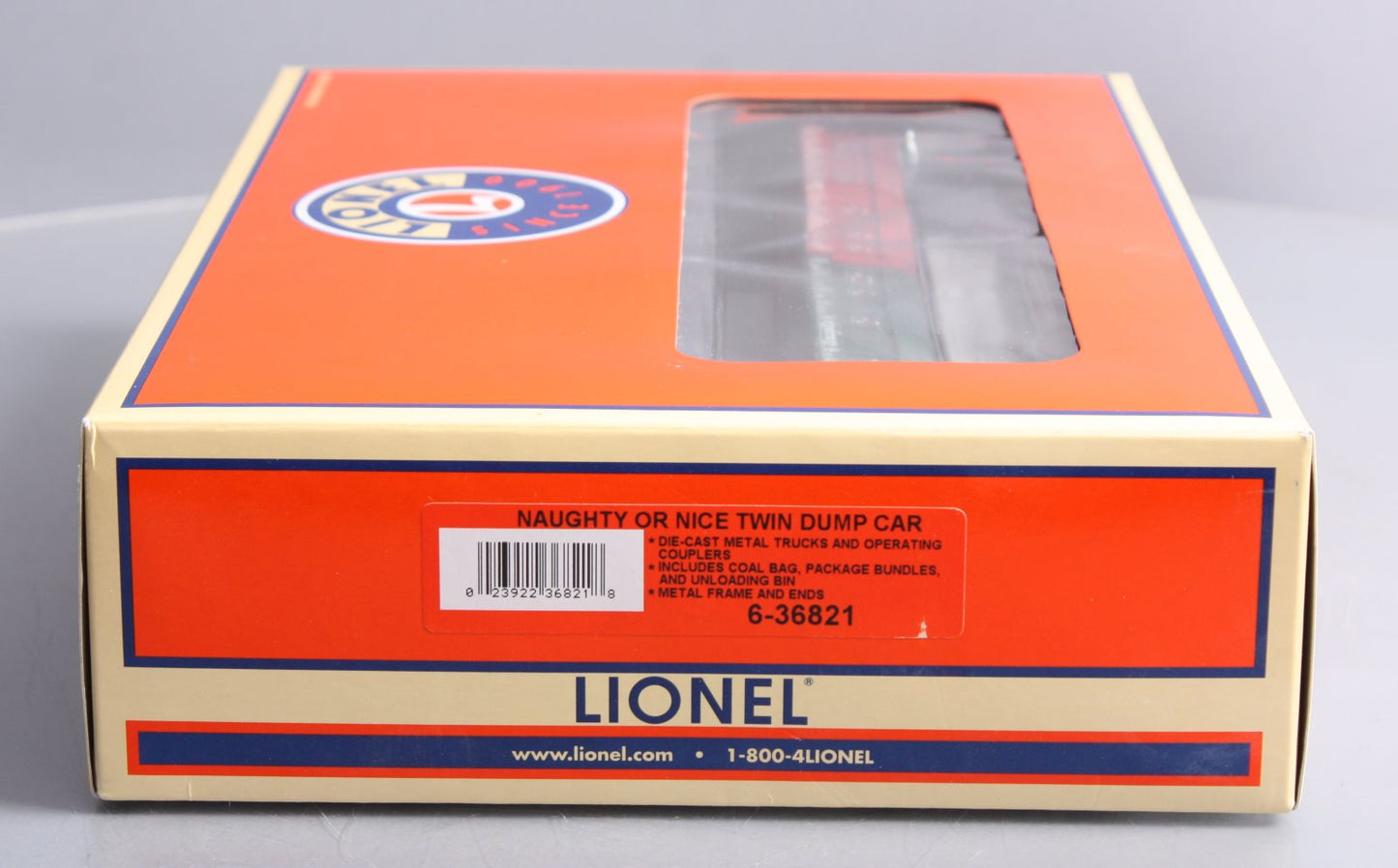 Lionel 6-36821 O Gauge Naughty or Nice Christmas Twin Dump Car
