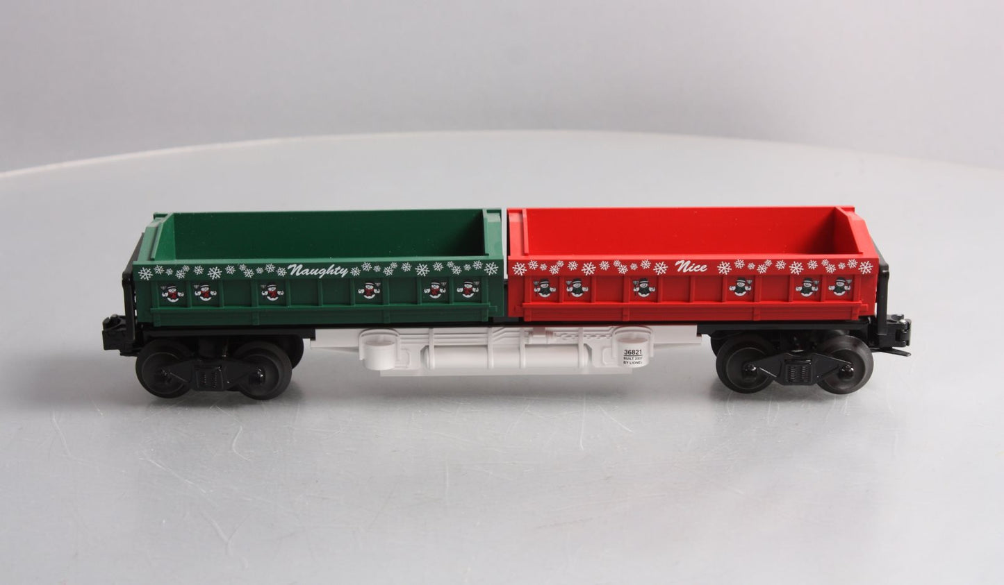 Lionel 6-36821 O Gauge Naughty or Nice Christmas Twin Dump Car