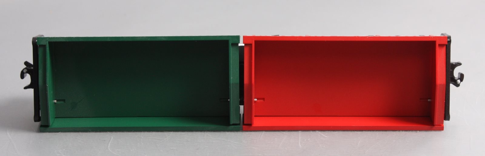 Lionel 6-36821 O Gauge Naughty or Nice Christmas Twin Dump Car