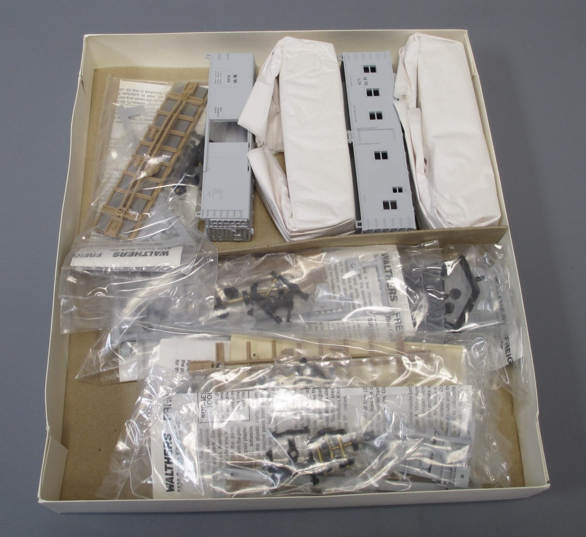 Walthers 932-84 HO Scale Work Train Set # 1 Maintenace of Way Model Kit