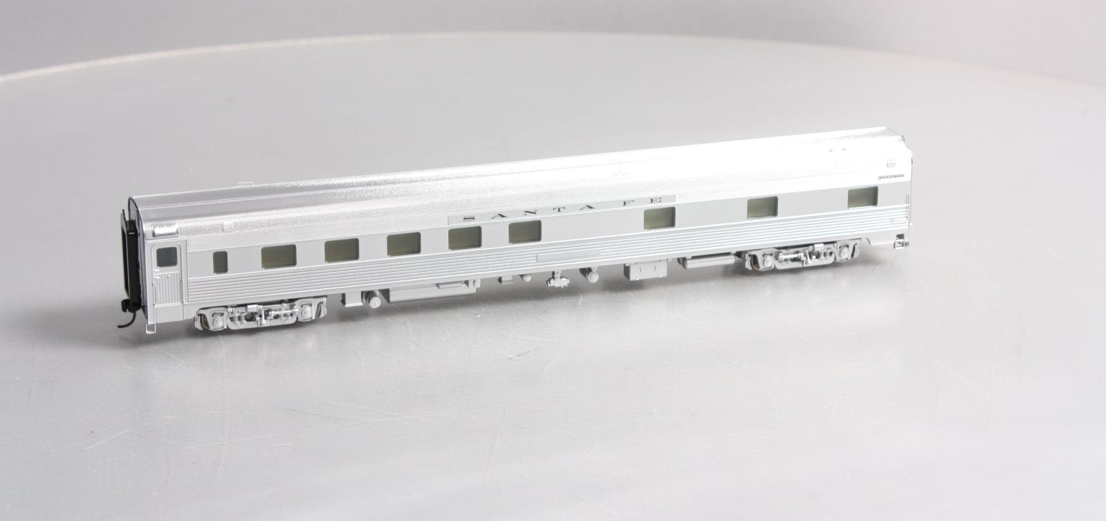 Walthers 920-9002 HO Santa Fe Super Chief 85' Budd Pine Series 10-6 Sleeper Car