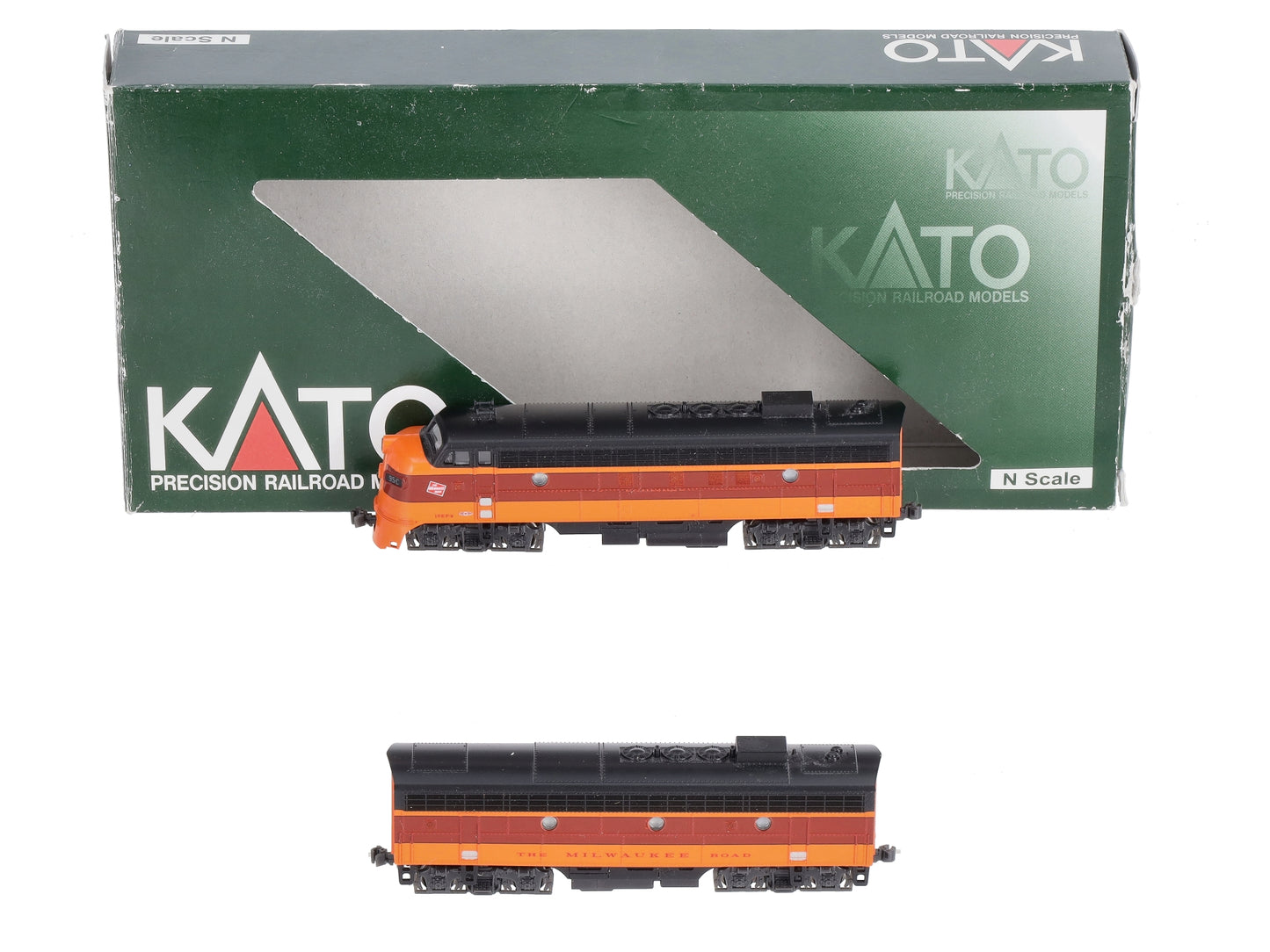 Kato 106-0430-LS N Milwaukee Road FP7A-F7B Diesel Locomotive LokSound #95A,#95B