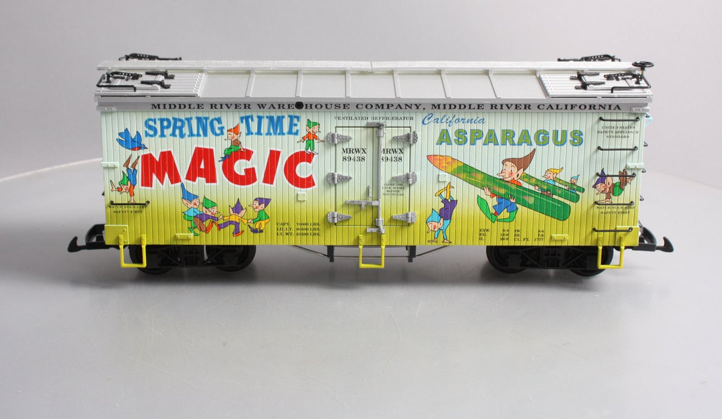 USA Trains R16465 G Spring Time Magic Refrigerator Car (Two Tone Blue/Green)