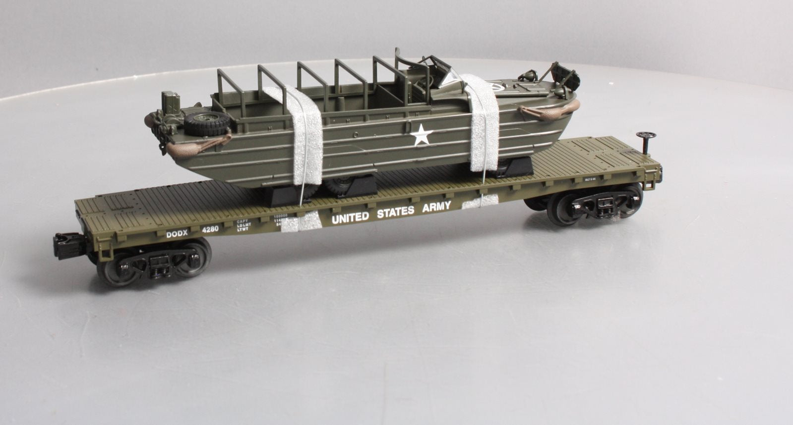 MTH 30-76778 O US Army Flatcar with GMC DUKW 353 #4280