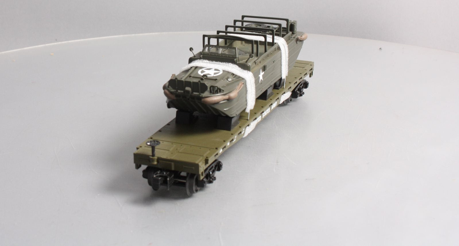 MTH 30-76778 O US Army Flatcar with GMC DUKW 353 #4280