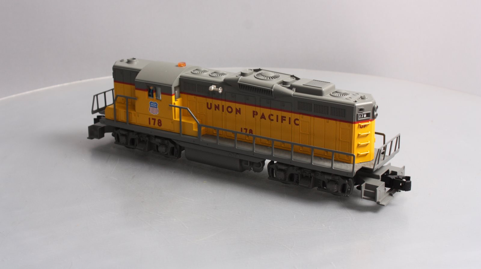 Lionel 6-28874 O Gauge Union Pacific GP-9 Powered Diesel Locomotive #178