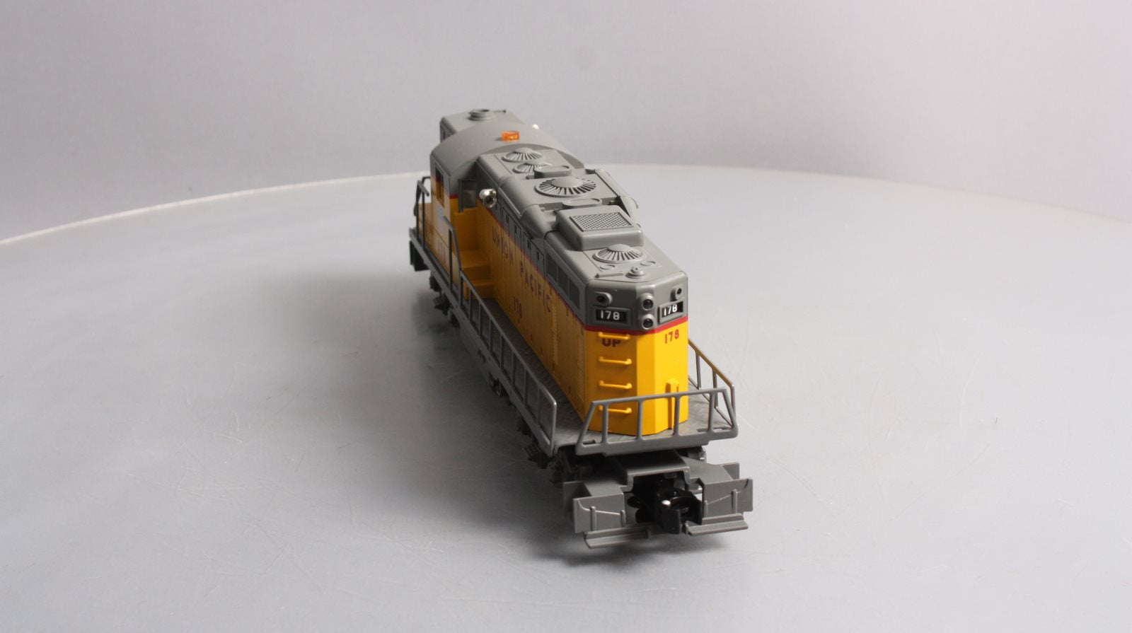 Lionel 6-28874 O Gauge Union Pacific GP-9 Powered Diesel Locomotive #178