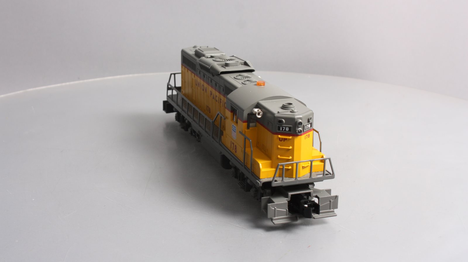 Lionel 6-28874 O Gauge Union Pacific GP-9 Powered Diesel Locomotive #178