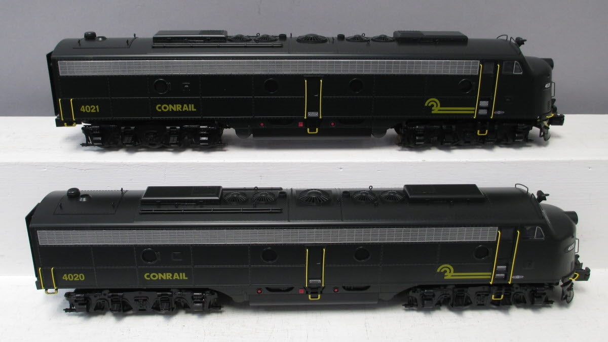 Lionel 6-84081 Conrail EMD E8 AA Diesel Locomotive #4020/#4021