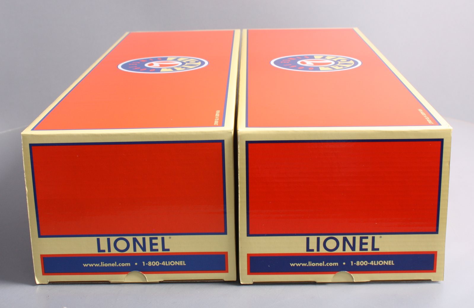 Lionel 6-82833 O Gauge Pere Marquette AA E7 Diesel Locomotive Set