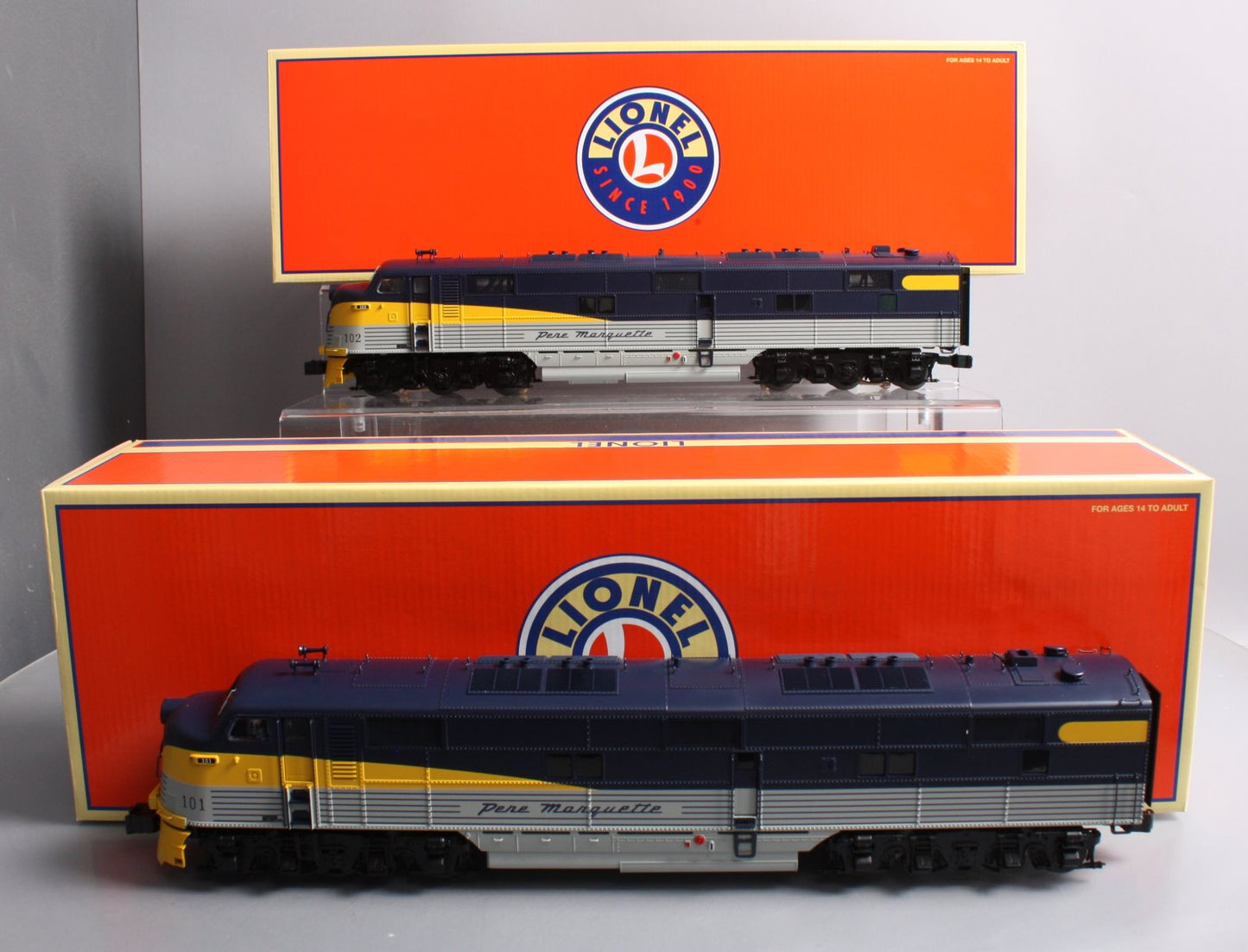 Lionel 6-82833 Pere Marquette AA E7 Diesel Locomotive Set #101 & 102