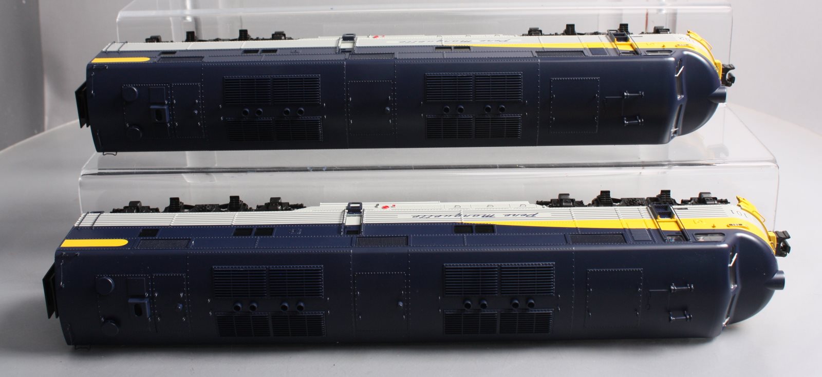 Lionel 6-82833 Pere Marquette AA E7 Diesel Locomotive Set