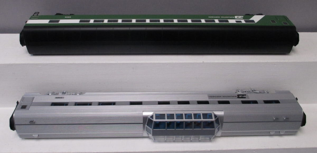 Lionel 6-84050 O Scale Burlington Northern 21" Passenger Cars 2-Pack