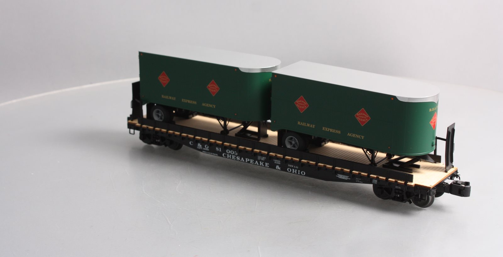 Lionel 6-27545 O Gauge Chesapeake & Ohio REA PS-4 Flatcars w/ Trailers