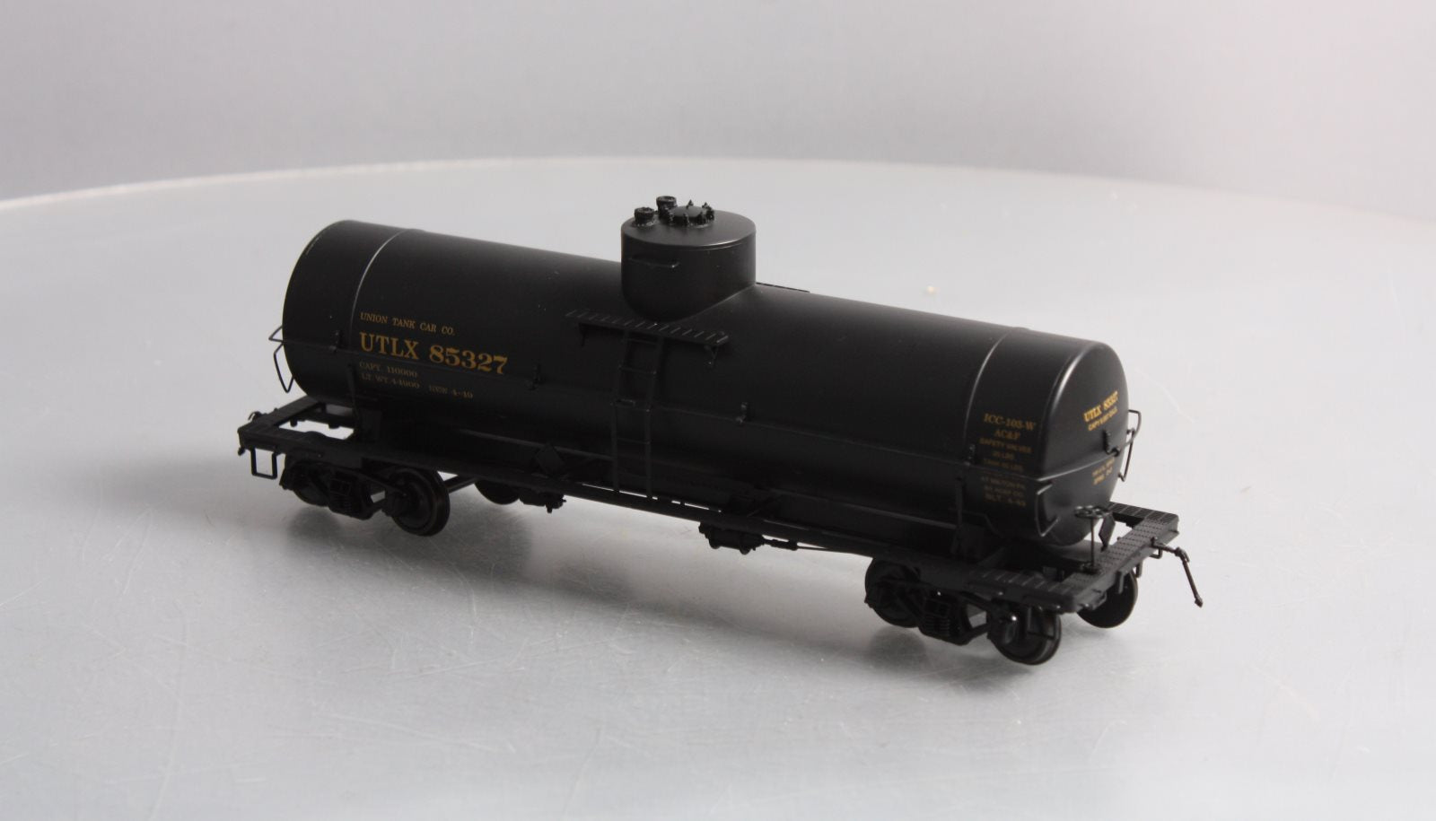 Red Caboose RC-319-2 O Gauge Richfield 10,000 Gallon Tank Car Kit #825