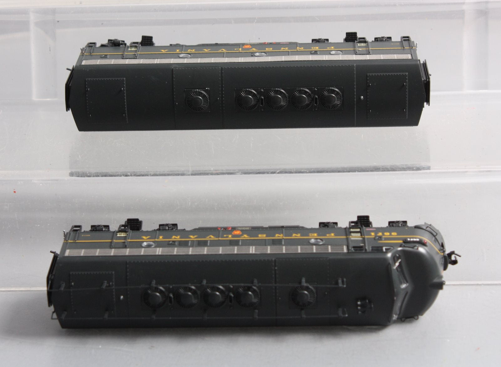 Broadway Limited 4848 HO Pennsylvania F7 A/B Diesel Locomotive #9671A/9671B