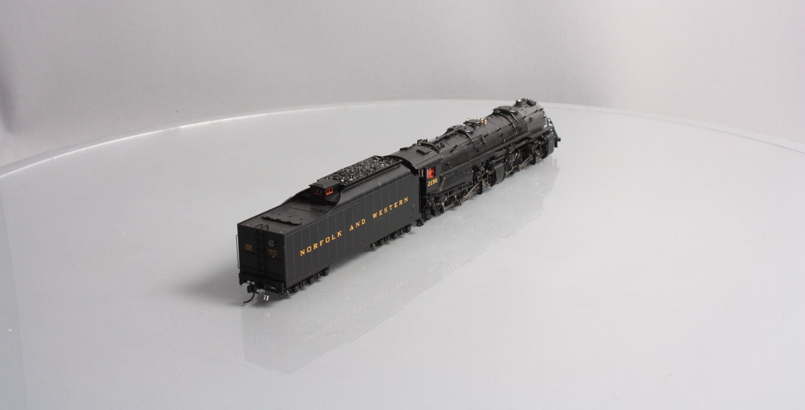 Broadway Limited 6413 HO N&W Y6b 2-8-8-2 Steam Locomotive w/ 22I Tender #2190