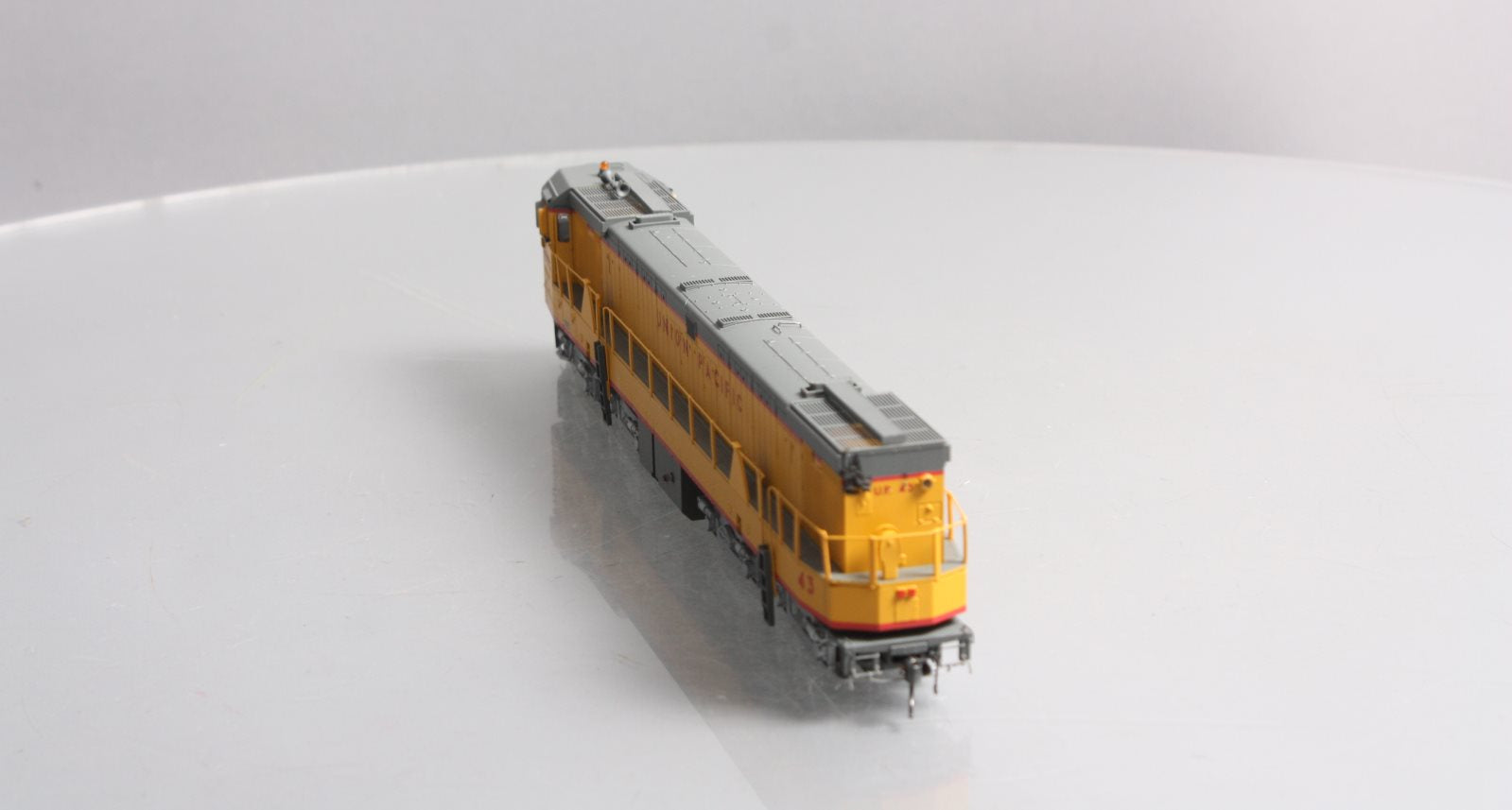 Athearn G41059 HO Union Pacific U50 Diesel Locomotive #43 w/DCC & Sound