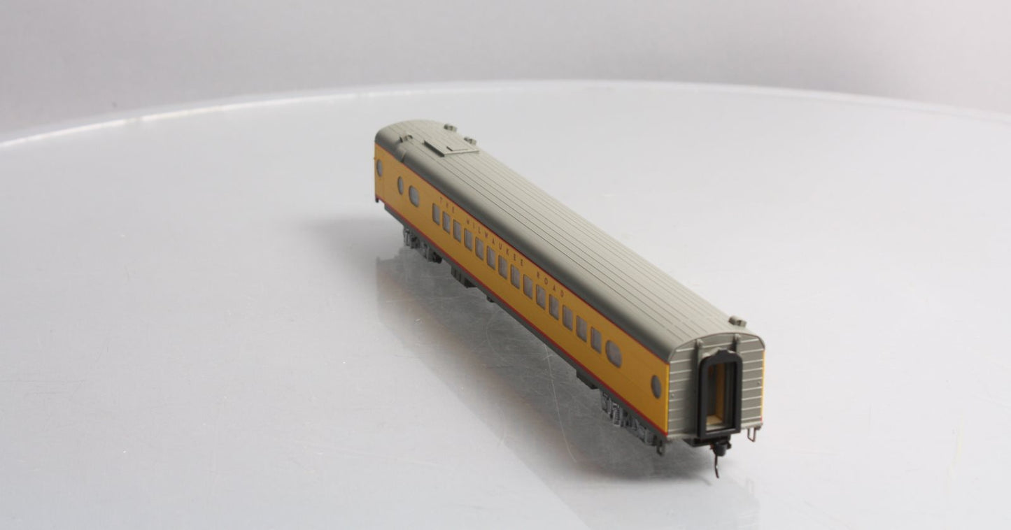 Walthers 932-9251 HO Milwaukee Hiawatha 30-Seat Parlor Car