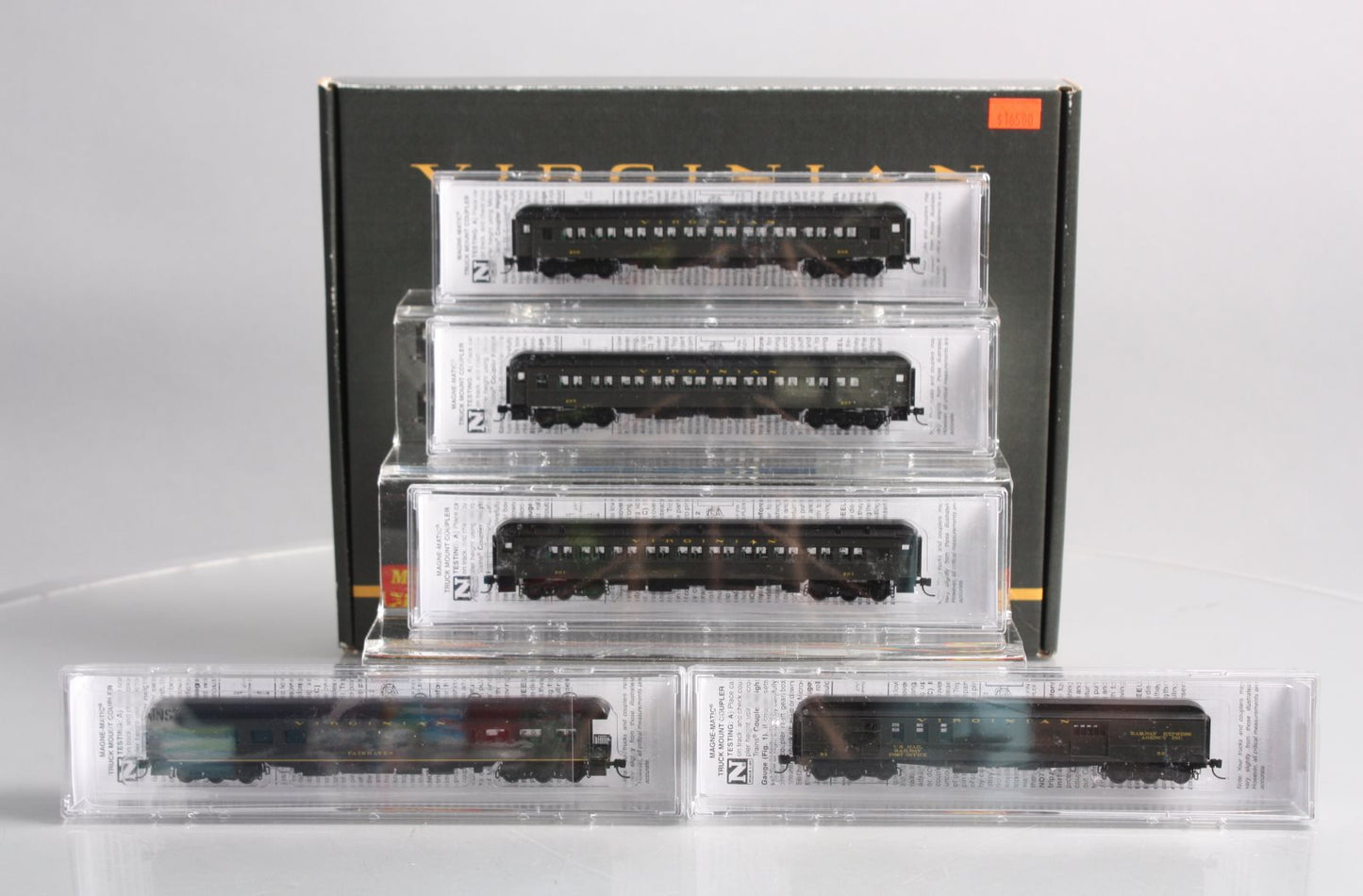 Micro-Trains 98300196 N Virginian Passenger Car with Jewel Case (Set of 5)