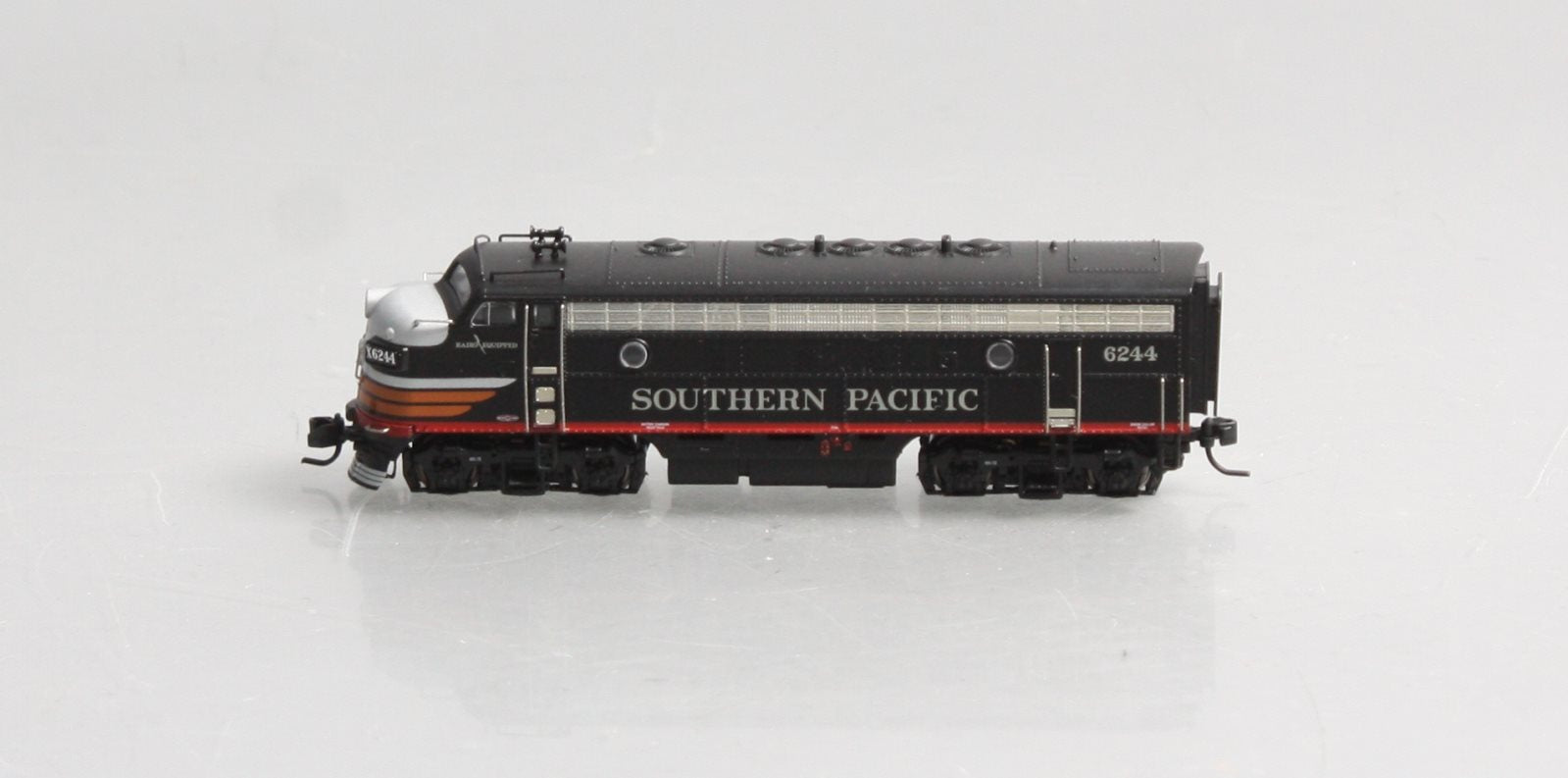 Broadway Limited 6882 N Scale SP EMD F7A Diesel Locomotive #6244 w/Paragon4