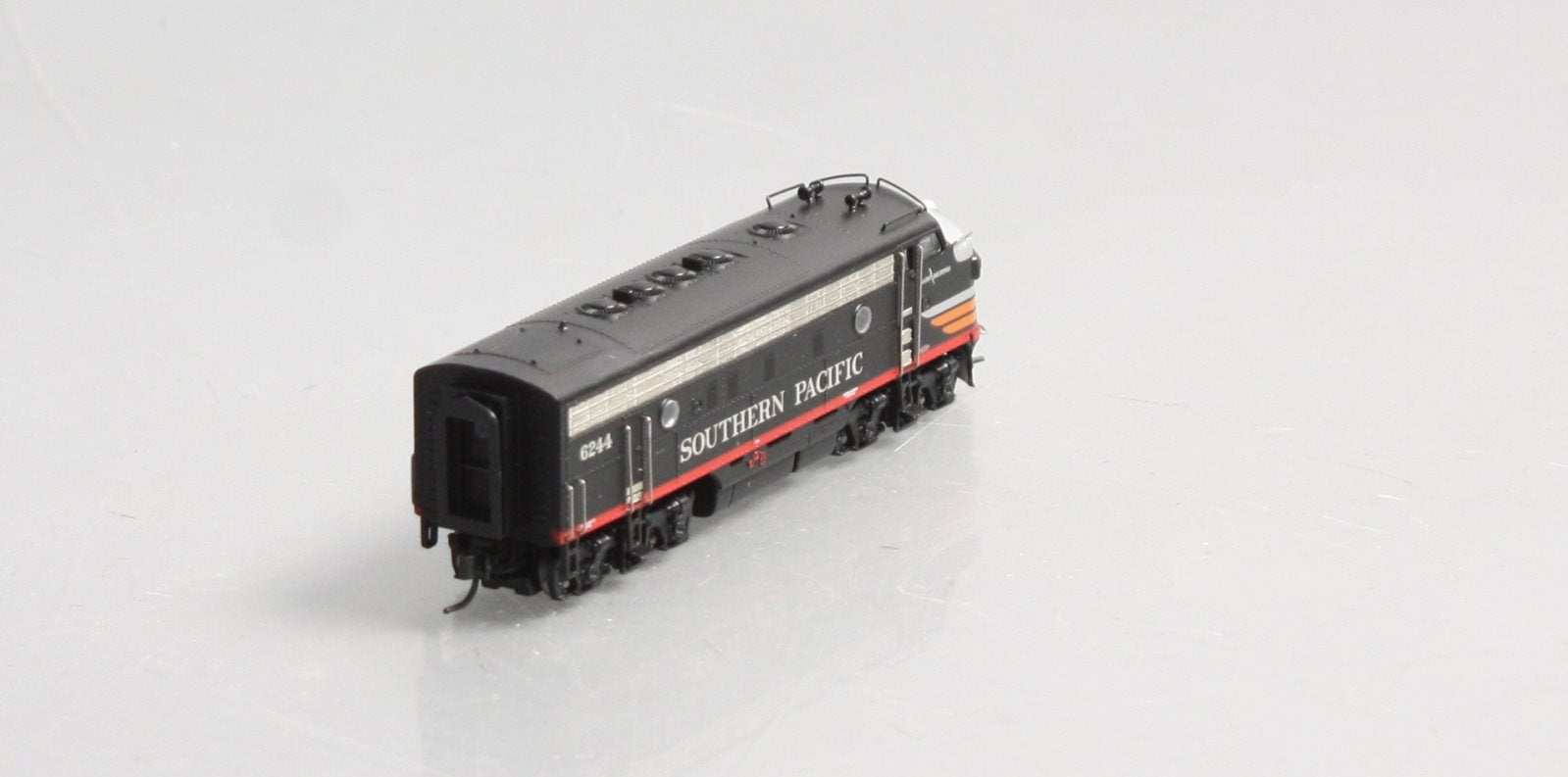 Broadway Limited 6882 N Scale SP EMD F7A Diesel Locomotive #6244 w/Paragon4