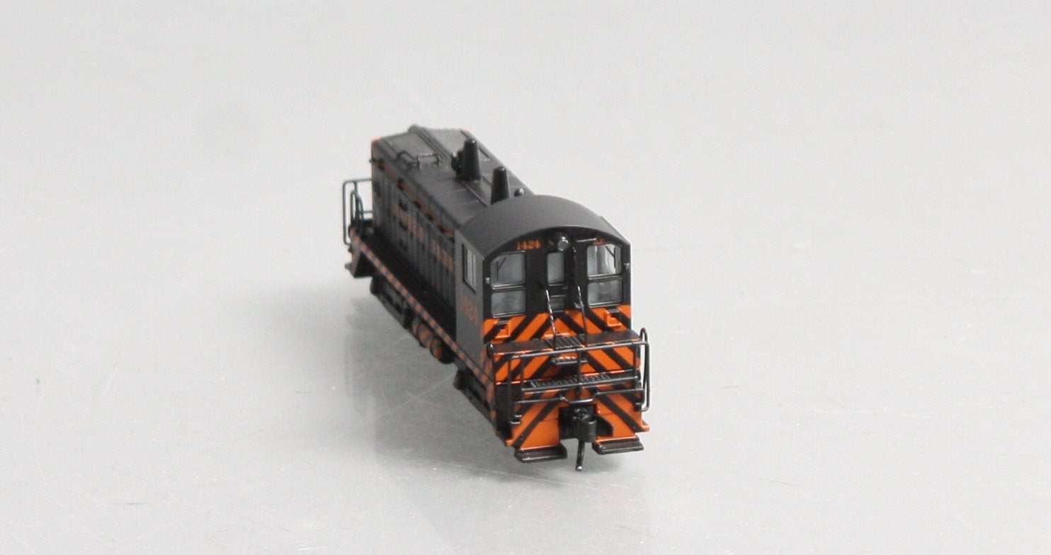 Broadway Limited 3869 N SP EMD NW2 Diesel Switcher #1424 with Sound/DCC