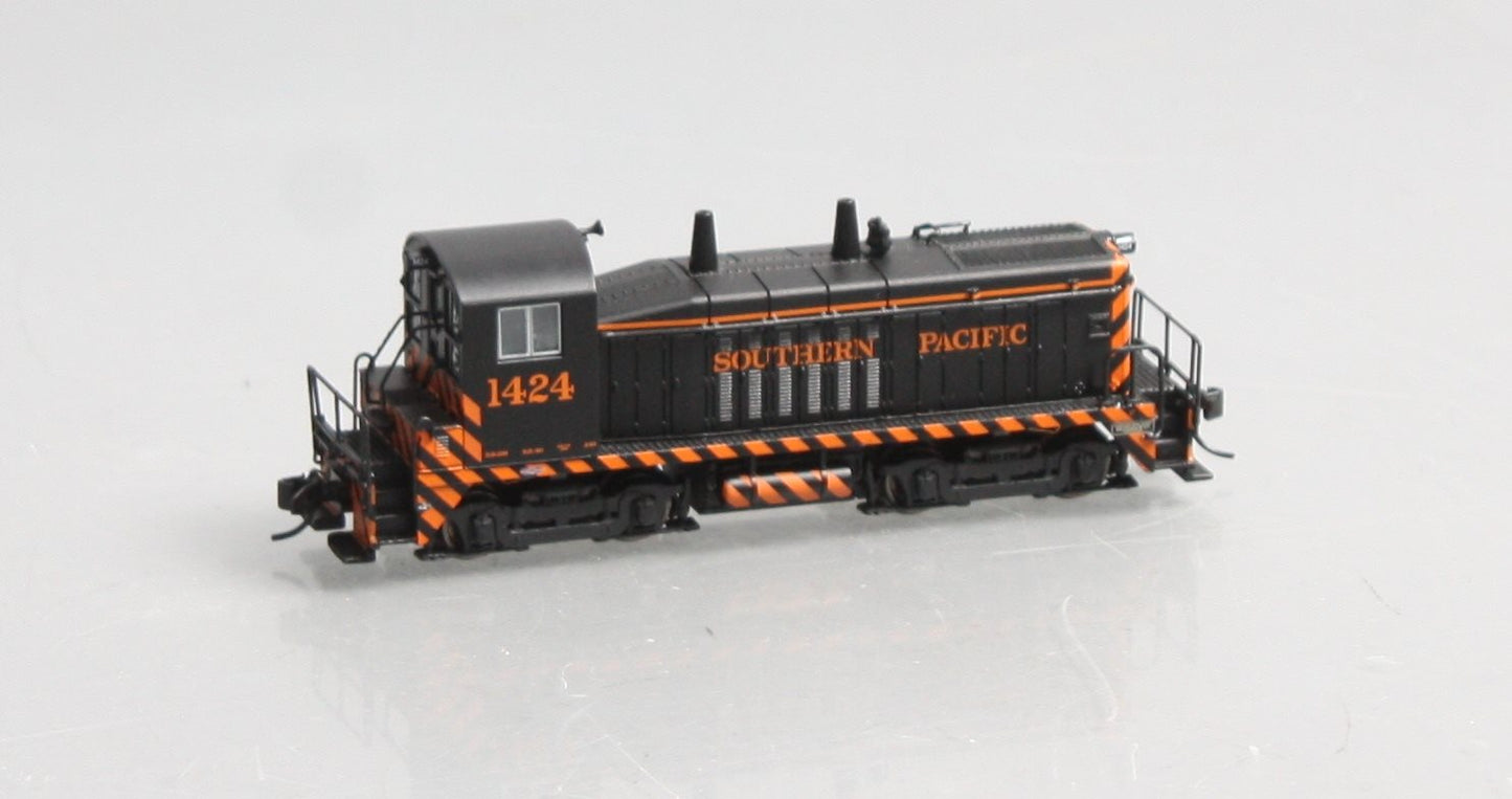 Broadway Limited 3869 N SP EMD NW2 Diesel Switcher #1424 with Sound/DCC
