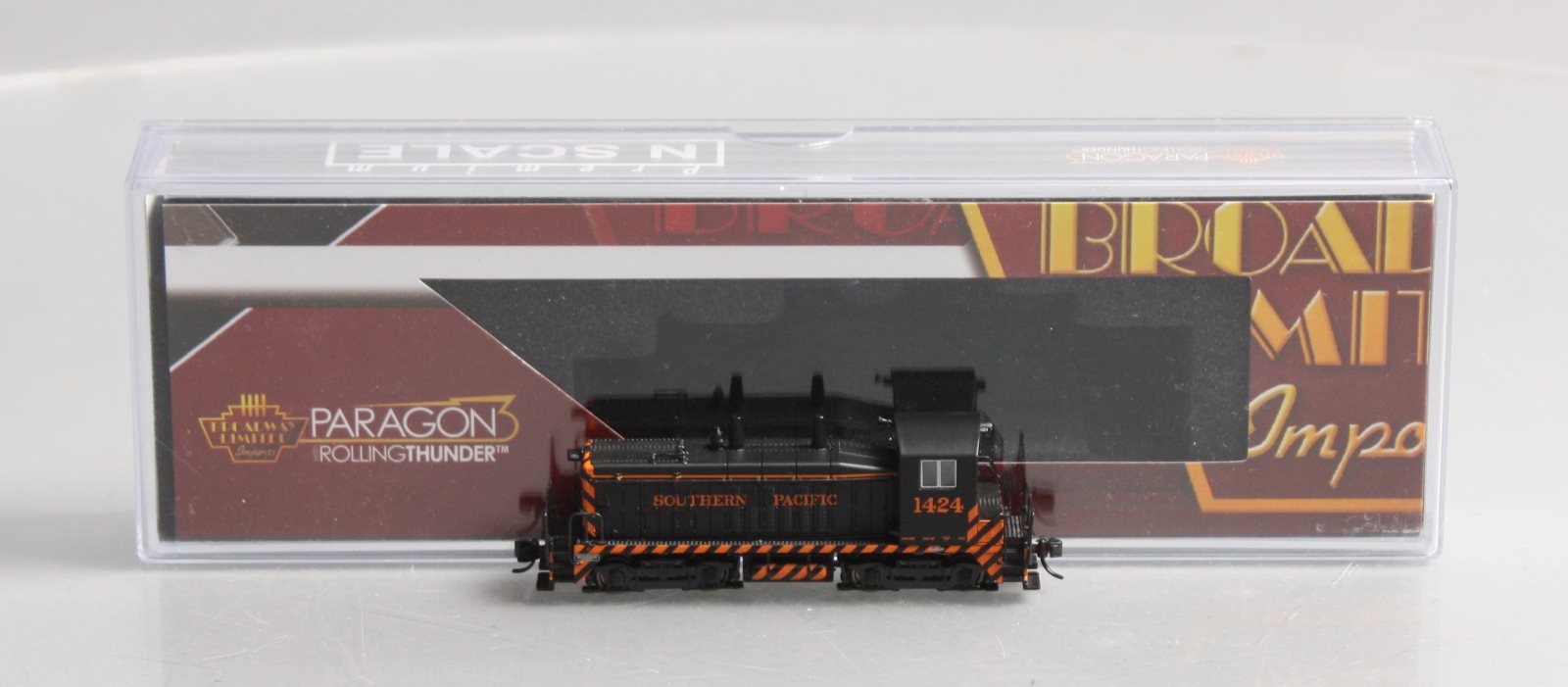 Broadway Limited 3869 N SP EMD NW2 Diesel Switcher #1424 with Sound/DCC