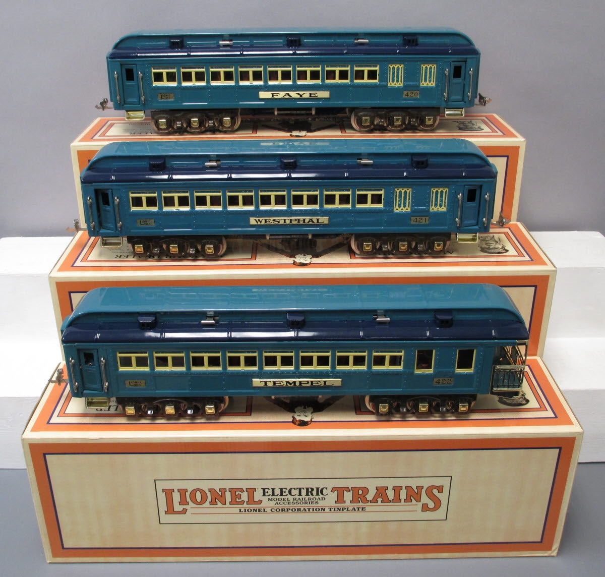 MTH 11-40021 Std. Gauge Blue Comet 3-Car Passenger Set