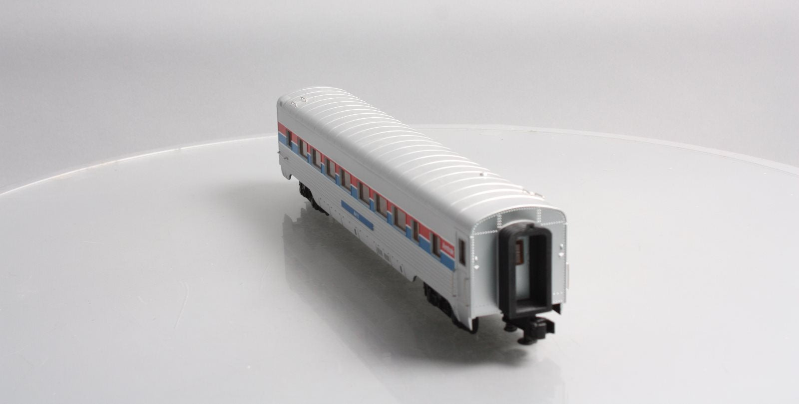 MTH 30-67998 O Amtrak (Phase 2) 60' Streamlined Coach Car #4411