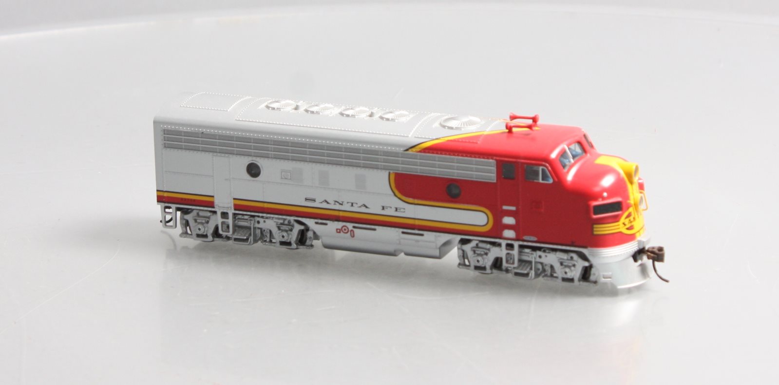 Bachmann 64301 HO Santa Fe F7A Diesel Locomotive w/ DCC