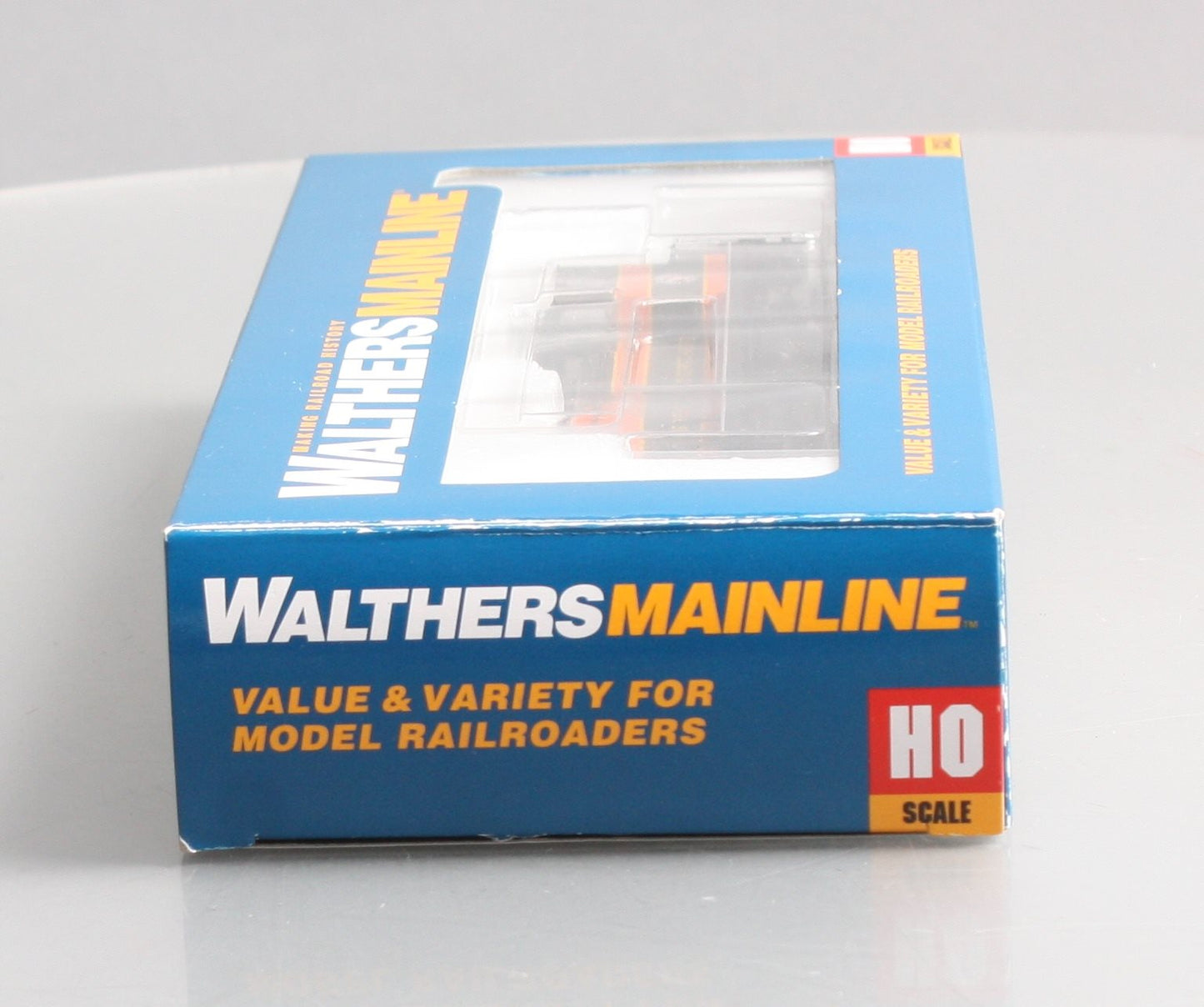 Walthers 910-9214 HO Great Northern Pullman EMD SW1 Diesel Switcher #78