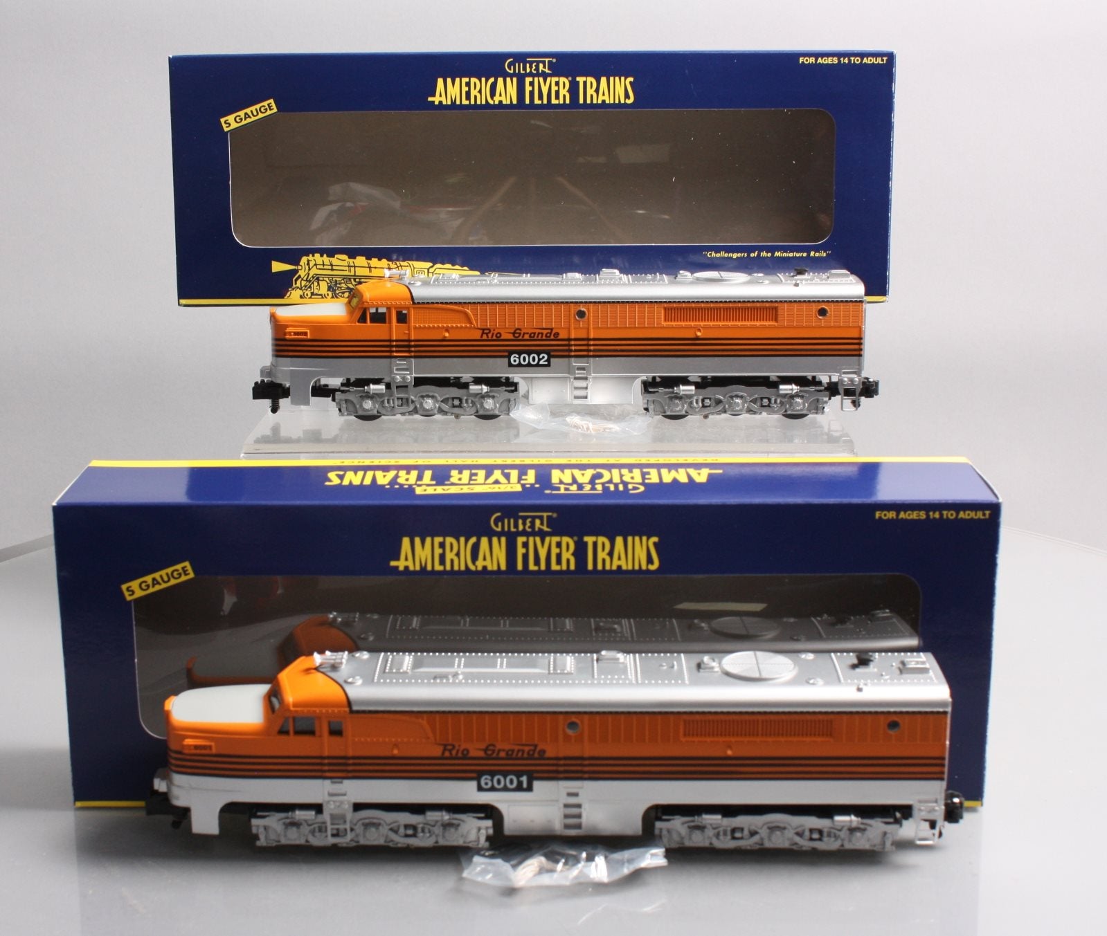 American Flyer 6-48155 S Gauge Rio Grande PA-1 AA Diesel Engine Set