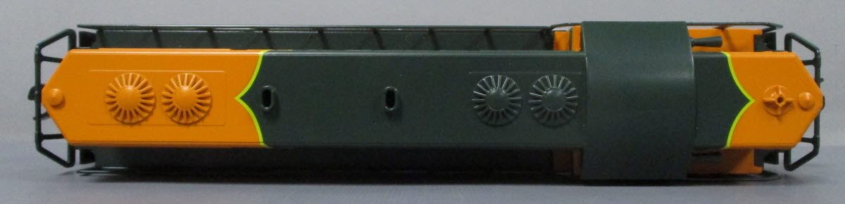 American Flyer 6-44118  6-44118 S Great Northern GP7 Diesel Locomotive #601