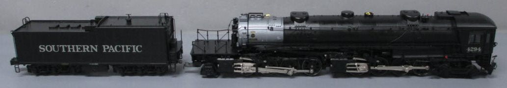 Lionel 2231191 O Gauge SP AC-12 2-8-8-2 Cab Forward Steam Locomotive #4294