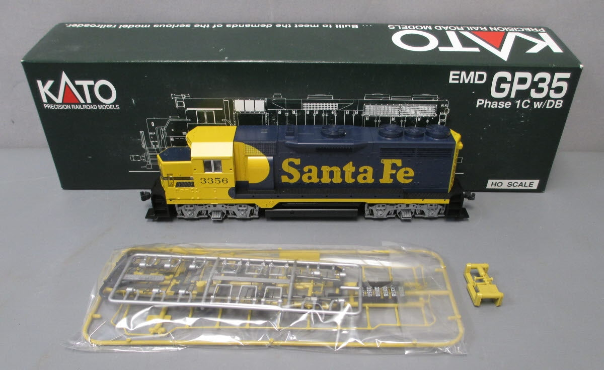 Kato 37-3005 HO Scale Santa Fe EMD GP-35 Diesel Locomotive #3356