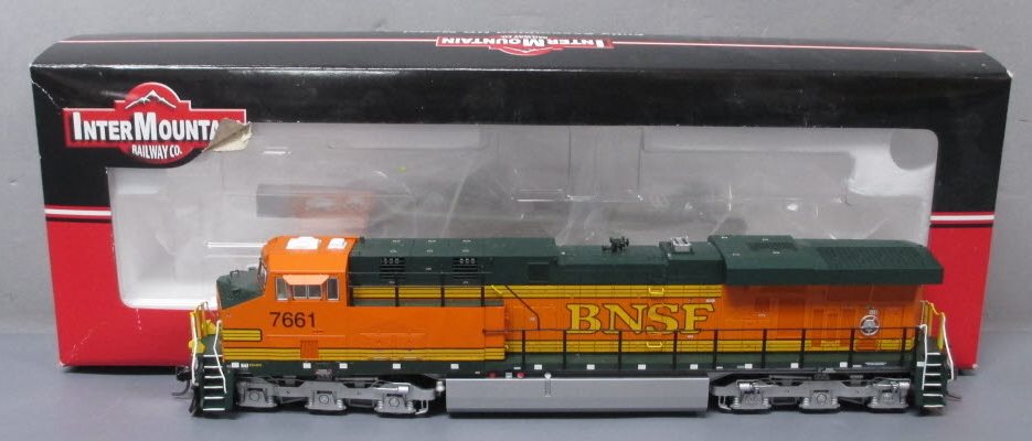 InterMountain 49721-01 HO BNSF GE ES44DC Diesel Locomotive with DCC