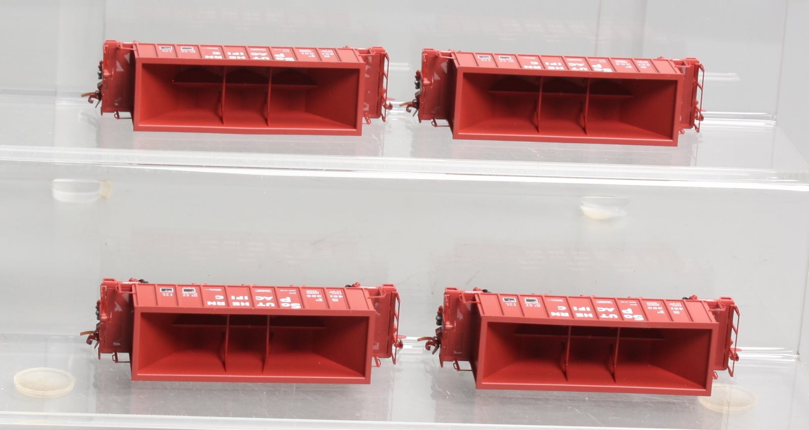 Micro-Trains 99300138 N Southern Pacific Ortner Hopper Runner Pack (Set of 4)