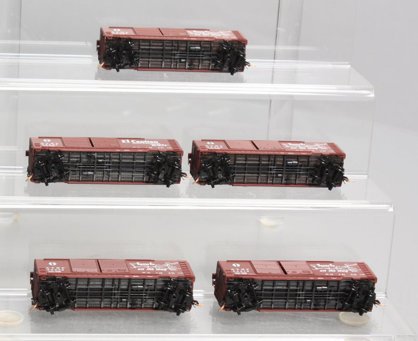 Micro-Trains 99301690 N ATSF Slogan 40' Double Door Boxcar (Set of 5)