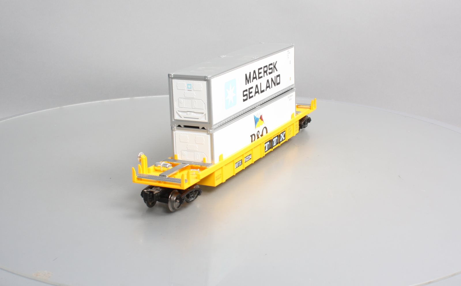 Menards O TTX Flat car w/ Containers #05224 - Custom EX